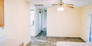 SMALL DOG FRIENDLY!!!  Meadow Street House Gallery 11