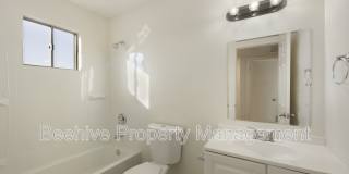 2732 E Culver St Gallery 17