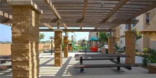 710 Banyan Way Gallery 15