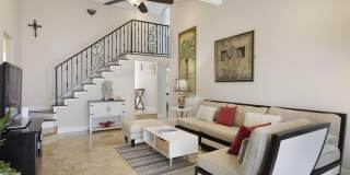 832 Green Street Gallery 2