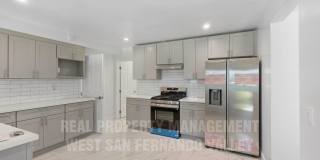 Beautifully Remodeled Single Family Home with Pool Gallery 14
