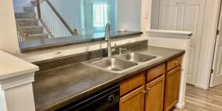 2375 Stoughton Circle Gallery 5