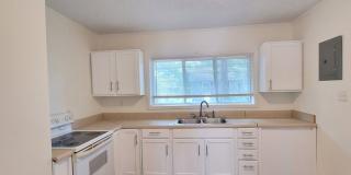 925 N K St Pensacola, FL 32501 | MOVE IN SPECIAL: HALF OFF first full month of rent!!! Gallery 12