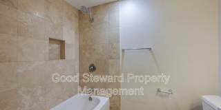 410 N Clark St. Gallery 20