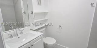 6746 NW 188th Ter Gallery 16
