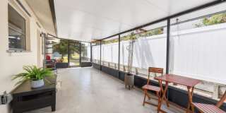 Discover the perfect Naples Park rental just minutes from the beach. Gallery 34