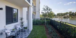 Locklyn West Palm Gallery 17