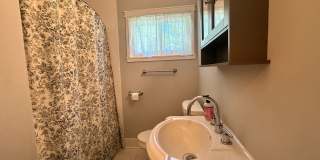 3 BED | 2 BATH | GATED BACKYARD | TWO CAR DRIVEWAY | DAFFIN PARK Gallery 12