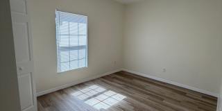 PRIVATE LANDLORD -LIKE NEW RENTAL HOME Gallery 7