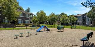 Miramonte and Trovas Apartments Gallery 23