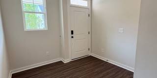 Beautiful End Unit Townhome in Griffith Lakes Gallery 4