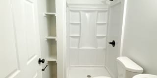 Recently renovated efficiency apartment in midtown Gallery 9