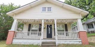 3 Bed 1 Bath in beautiful location! Gallery 1