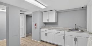 1115 MASSACHUSETTS Avenue NW Gallery 18