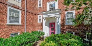 Sunny & Renovated 2BR 1BA in NW DC McLean Gardens Oasis! Gallery 29