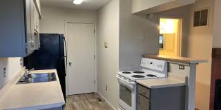 Prime Location! 1 bed 1 bath apartment near Sloan's Lake and Main Street Edgewater **Move-In Credit** Gallery 17