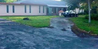 4900 SW 36th Ct Gallery 1