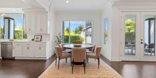 5011 Hayvenhurst Avenue Gallery 21