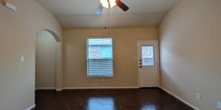 2 Weeks Free Rent / 3/2/2 Duplex off HWY 46 / Fridge / Interior Washer & Dryer Connections / Fenced in Backyard / CISD Gallery 7
