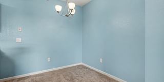 Charming Englewood Condo | 2 Bedrooms, Covered Parking & Community Pool Gallery 7
