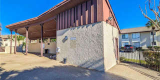 2752 HIDDEN LAKE Boulevard Gallery 17