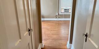 Move In Special! *LOCATION* Fabulous 1/1 with extra space ONE BLOCK off the St Mary's strip and close to the Pearl! Move in Ready! Gallery 17