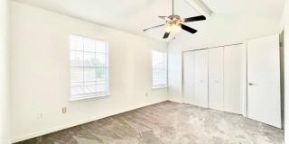 Cozy & Convenient Condo Living on Stumberg Lane Gallery 9