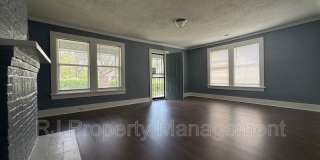 425 Carpenter St Gallery 2
