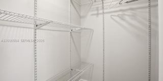 9425 Fontainebleau Blvd Gallery 16