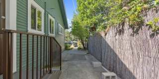 1242 N Commonwealth Ave Gallery 14