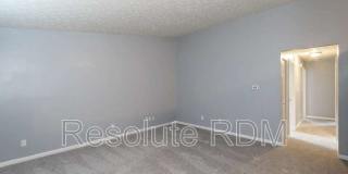 3826 Ireland Dr Gallery 7