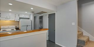 1718-1720 Hazel Street Gallery 13