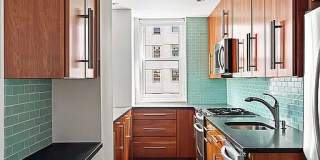 63 E 9th St Gallery 7