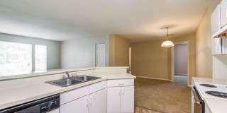 Laurel Pointe - Affordable Housing Gallery 15