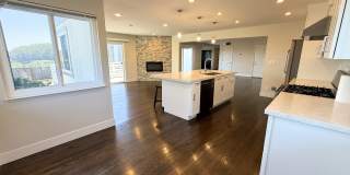 Spacious 5-Bedroom Home with Large Backyard in San Bruno Gallery 11