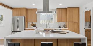 Newly Renovated Home in the Heart of West Hills! Gallery 3
