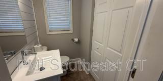 86 School St Gallery 9