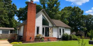 100 Longneedle Ct Gallery 1