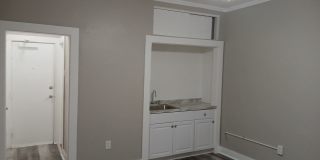 532 Hobart Gallery 8