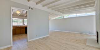 Lovely 3 Bedroom 2 Bath Home In Prime Santa Clara - This is a must see & Available Now! Gallery 3