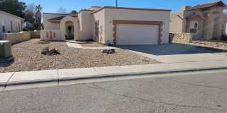 Beautiful 3 Bedroom/2 Bath Home Gallery 1