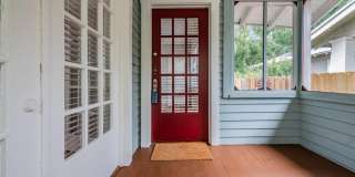 1002 E CRENSHAW STREET Gallery 18