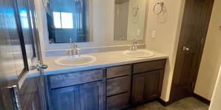 3 Bed/2.5 Bath Townhome For Rent! Gallery 18