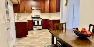 2328 Pine St Gallery 1