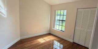 550 SE 2nd Avenue Gallery 5