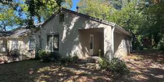 3/1 near uptown Shelby, nc (As of today 10/08 - Cleaning / Refinishing Tub) Gallery 1