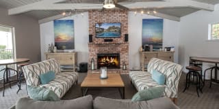 Monterey Townhouse Gallery 53