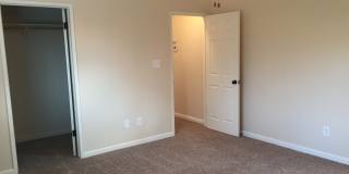 3+2 in Riverlakes - Ready Now!  PRICE REDUCTION - $2250 Rent Gallery 10