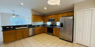 Beautiful 4-Bedroom Home for Rent! Gallery 8