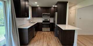 $500 OFF FIRST MONTH | Beautifully Renovated 3BR in Midtown Fort Collins Gallery 7